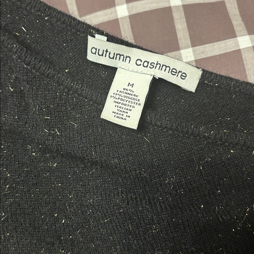 Autumn cashmere 1 shoulder sweater - Picture 4 of 8
